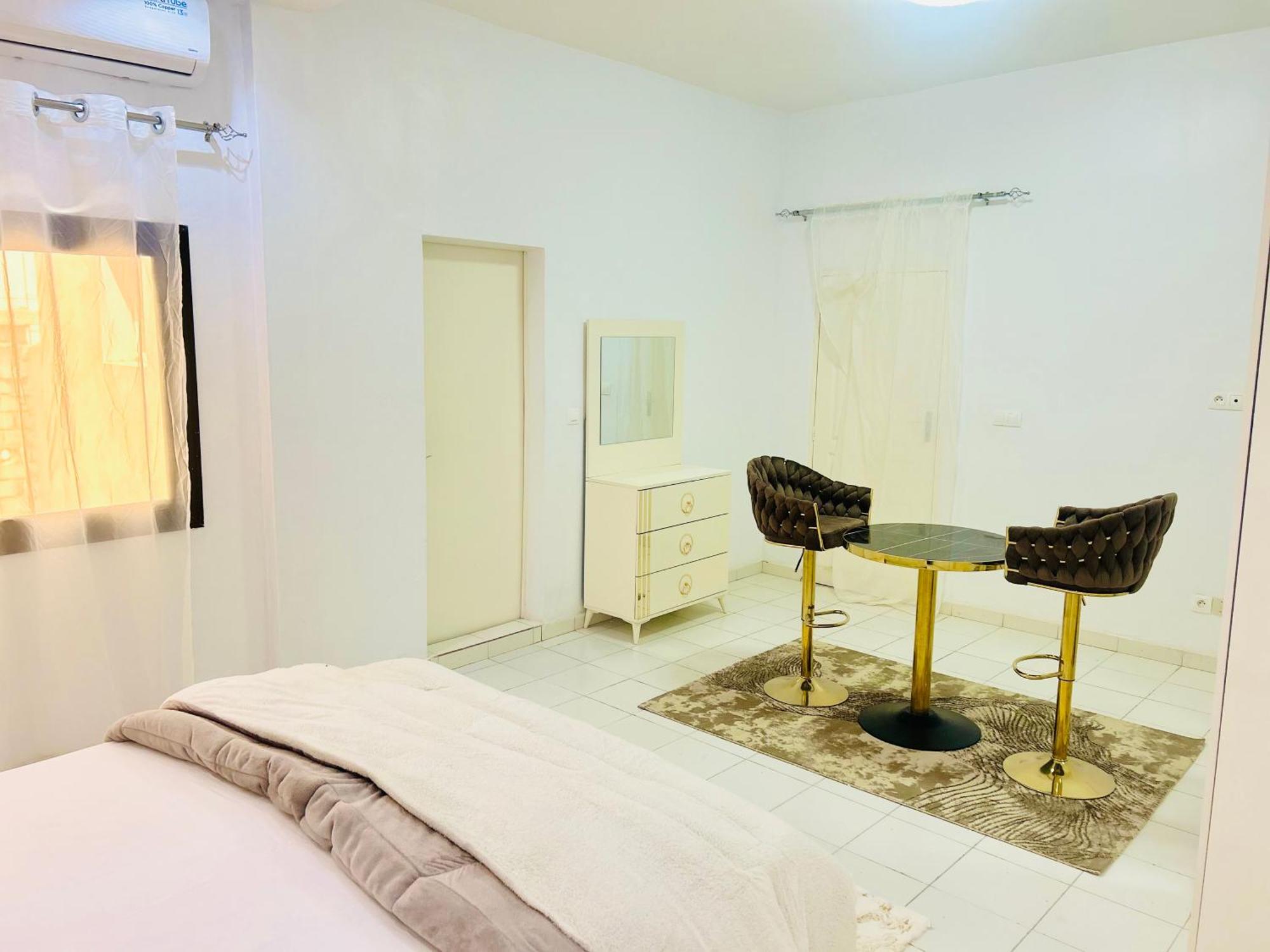 Keur Gora, Sacre Coeur 2 Appartement *